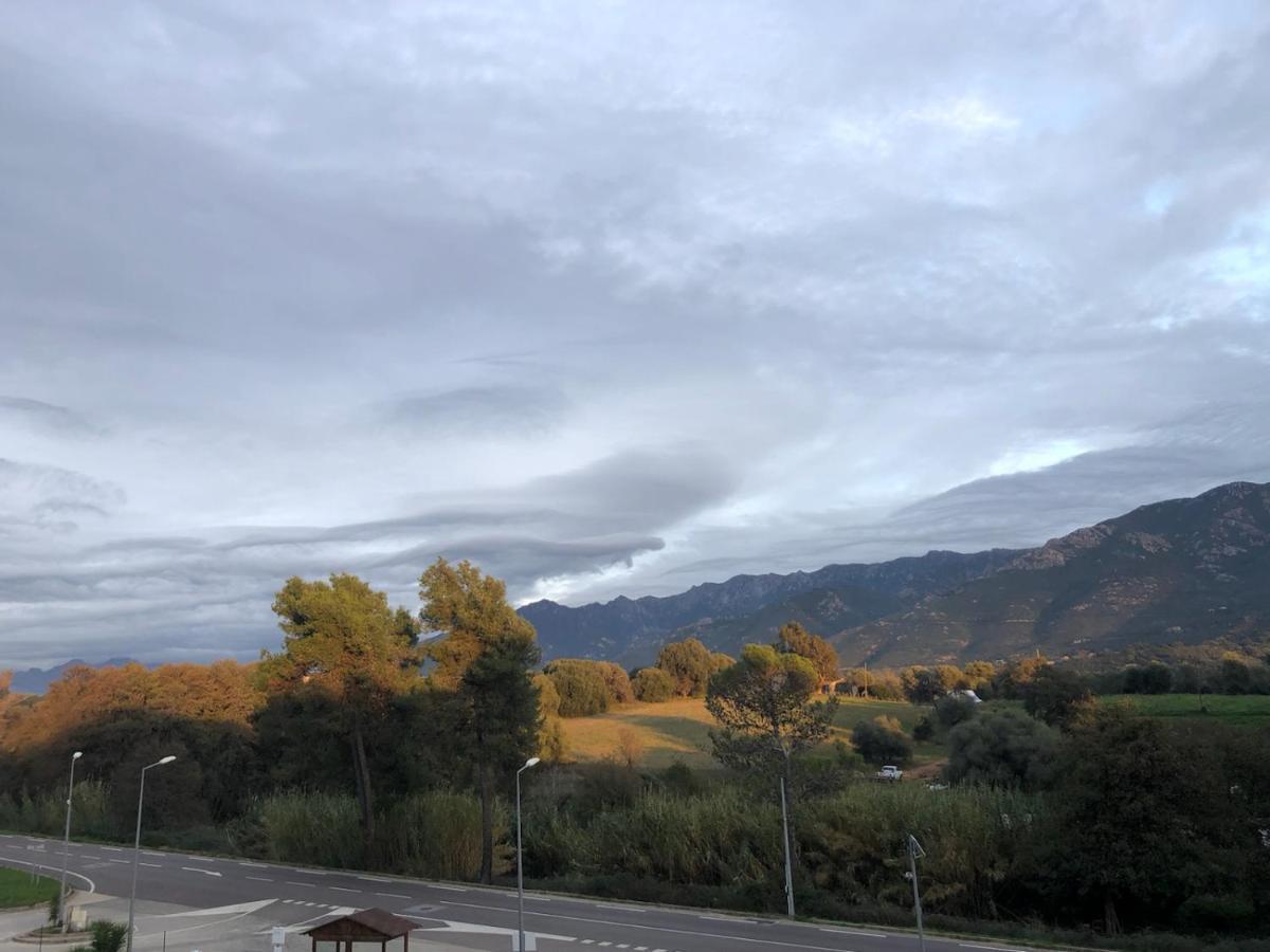 Superbe Appartement Vue Montagne Proximites Grandes Surfaces Poggi Exterior photo
